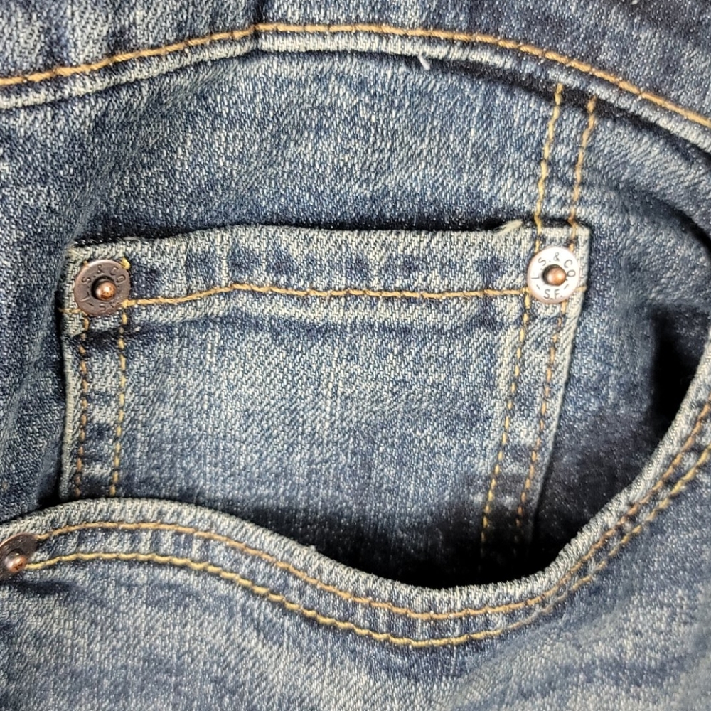 MEN'SDenizen Jeans - Picture 6 of 9